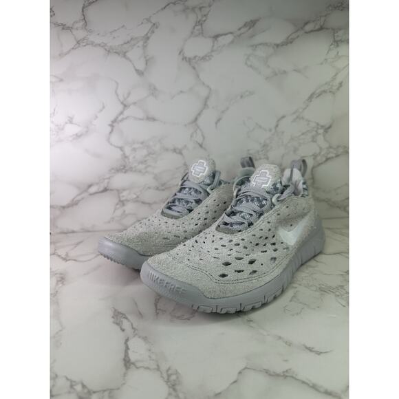 Nike Free Run Trail Running Shoes Neutral Grey White CW5814-002 Size 8 - Picture 1 of 5